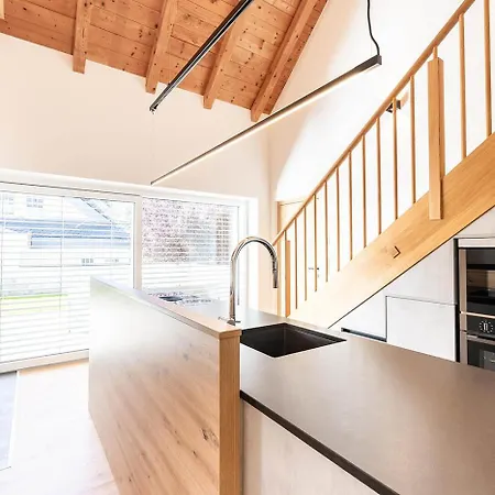 Tschirgant Deluxe - Familie Gamper *